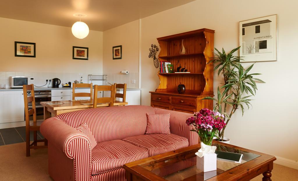 Peresteda Apartments Feering Extérieur photo